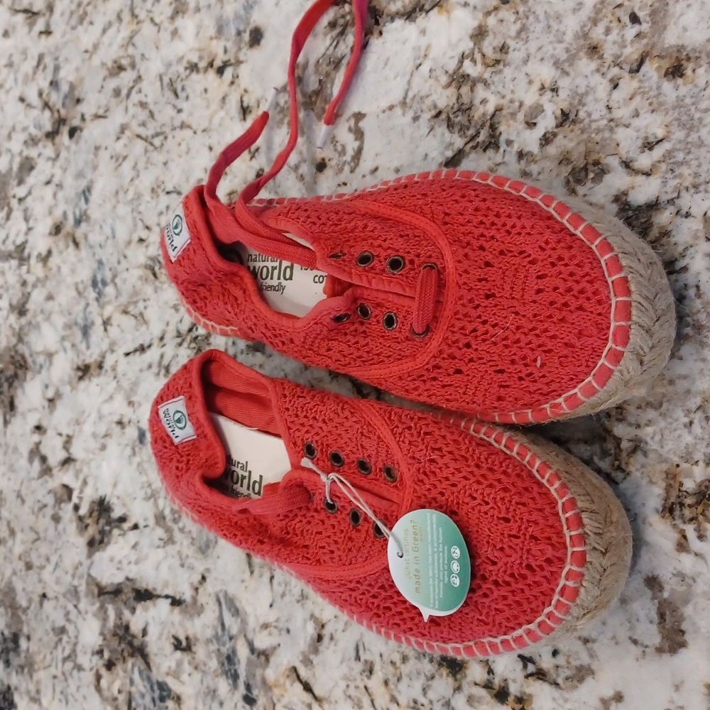 Natural World sz 41 usa 10 shoes